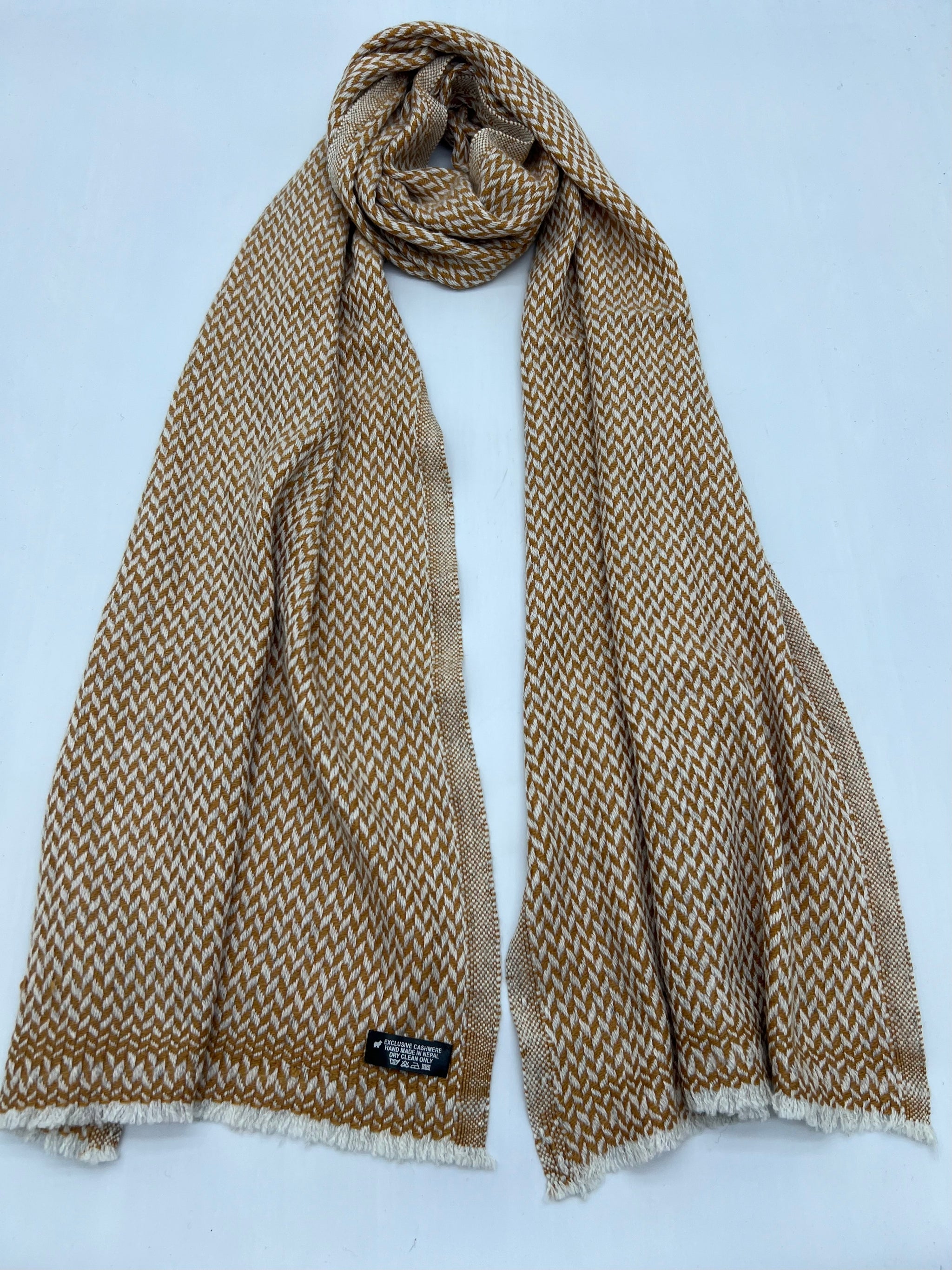 ●Mardi Mercredi●[GIFT SET] CASHMERE MUFFLER LOGO_GREY Ultimate Cashmere Scarf - Gabriel – MAN SCARF