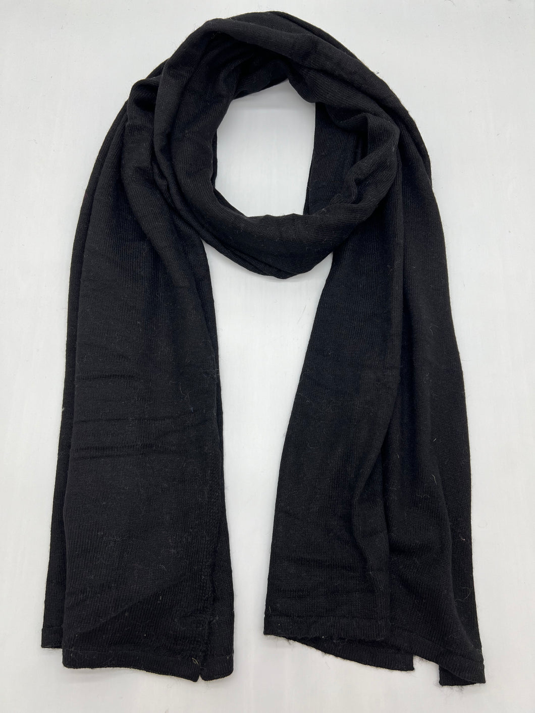 Knitted Muffler (Black) KM06