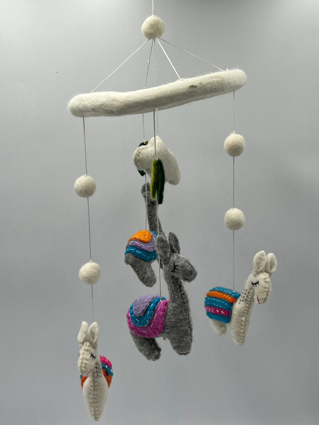 Hanging Llama mobile (Multicolor) mobile07