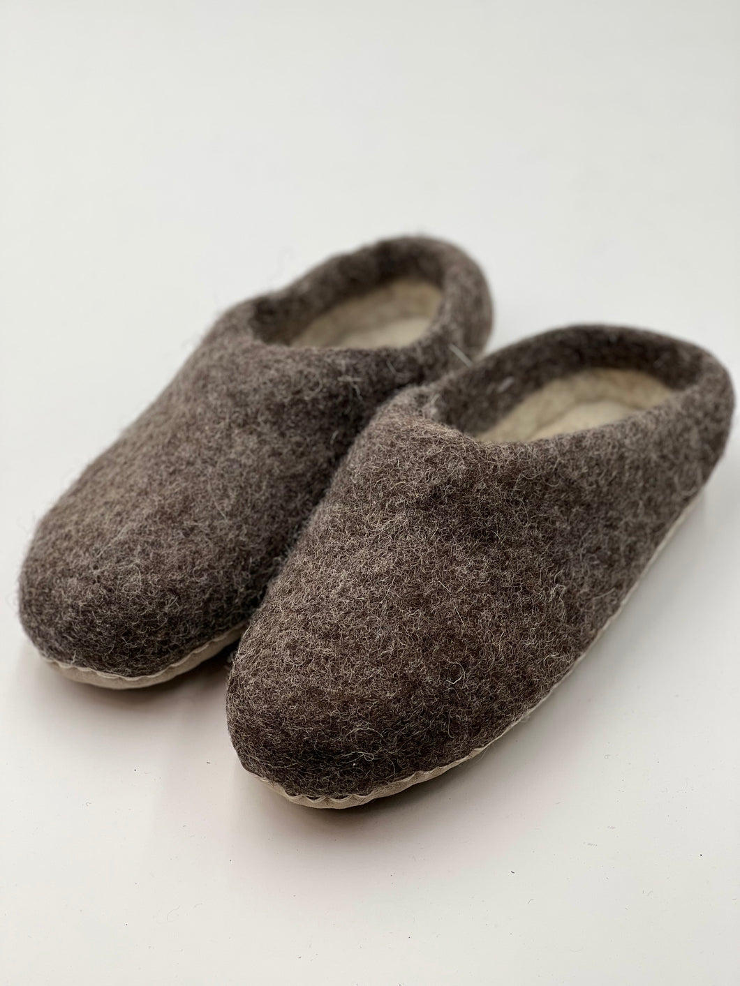 Felted slipper (Brown) FS08