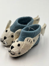 Load image into Gallery viewer, Felted kids shoes (Blue &amp; White) FS12
